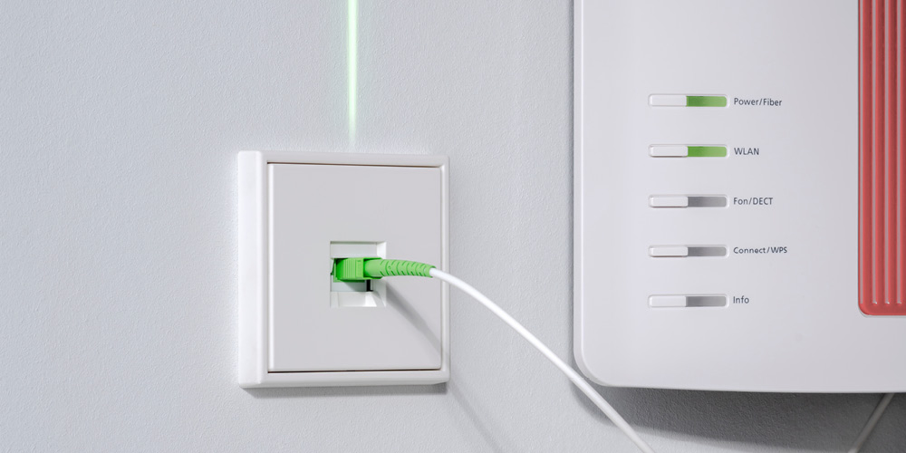 Die neuen Glasfaser-Anschlussdosen bei Elektro Hess in Oberdischingen